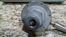 Load image into Gallery viewer, GRACO 275-964ST PRESSURE REGULATOR MAX WRP 250 PSI 17 BARS - FREE SHIPPING
