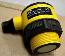Load image into Gallery viewer, BANNER ENGINEERING T30UXUCQ8 RT ANGLE ULTRASONIC SENSOR 4PIN QDC ANALOG *FRSHIP*