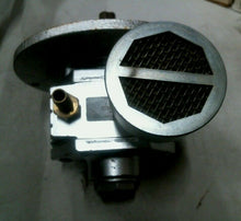 Load image into Gallery viewer, PARKER 14L11BA RELIEF REGULATOR 1/4" LUBRICATOR -FREE SHIPPING