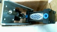 Load image into Gallery viewer, DESTA CO. 803 TOGGLE CLAMPS -FREE SHIPPING