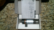 Load image into Gallery viewer, IFM ELECTRONICS EFECTOR500 PN 2021 PRESSURE SENSOR -FREE SHIPPING