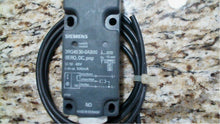 Load image into Gallery viewer, SIEMENS 3RG4030-0AB00 PROXIMITY SENSOR - FREE SHIPPING