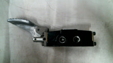 Load image into Gallery viewer, AAA PRODUCTS INTER. F02 AIR OR GAS PEDAL VALUE 250PSI 5 PORTS 1/4"NPTF -FREESHIP