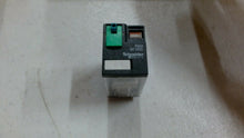 Load image into Gallery viewer, SCHNEIDER ELECTRIC RXM2AB1BD RELAYS 24VDC 8 PINS LOT/9 -FREE SHIPPING