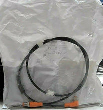 Load image into Gallery viewer, IFM EFECTOR VDOAH040MSS0001H04STGH040MSS CONNECTOR CABLE 1M EVC017 -FREE SHIP