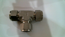 Load image into Gallery viewer, PARKER 10ET10-316 STAINLESS STEEL 5/8"X5/8"X5/8" UNION TEE -FREE SHIPPING