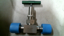 Load image into Gallery viewer, SWAGELOK SS-8BK-V19 BELLOWS SEALED VALVE GSKT 1/2" FEMALE VCR FACE PCTFE STEMTIP