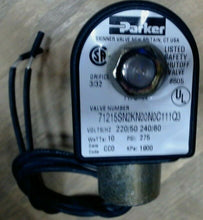 Load image into Gallery viewer, PARKER 71215SN2KN00N0C111Q3 CLOSED 2 WAY SOLENOID VALVE 1/4"NPT 275PSI-FREE SHIP