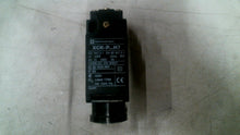 Load image into Gallery viewer, TELEMECANIQUE SCHNEIDER ELECTRIC XCK-P110H7 LIMIT SWITCH -FREE SHIPPING