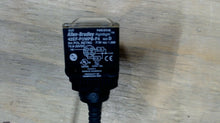 Load image into Gallery viewer, ALLEN BRADLEY 42EF-P2MPB-F4 RIGHTSIGHT POLARIZED RETRO SENSOR 3M SER.D-FREE SHIP