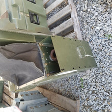 Load image into Gallery viewer, Space Heater 4-168150 Hunter Multifuel, With Blower, 60,000 BTU/Hr. Great shape