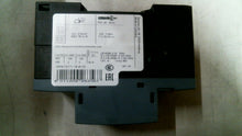 Load image into Gallery viewer, SIEMENS 3RV1011-1EA10 CIRCUIT BREAKER SIZE S00 4A 3P 690VAC -FREE SHIPPING