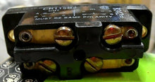 Load image into Gallery viewer, GE GENERAL ELECTRIC CR115B2 ELECT SWITCH SNAP ACTING LIMITSWITCH BUTTONHEAD *FS*