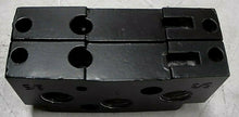 Load image into Gallery viewer, PARKER SCHRADER BELLOWS PS2815P END PLATE KIT 3/8IN NPT (RT & LT END PLATES) *FS