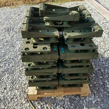 Load image into Gallery viewer, (1) MT-1898/VRC MOUNT FOR R-442/VRC MILITARY RADIO HUMVEE MILITARY FREE SHIPN