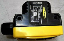 Load image into Gallery viewer, BANNER ENGINEERING QS30AFQ 70381 PHOTOELECTRIC SENSOR WORLD BEAM 10-30VDC *FRSHP
