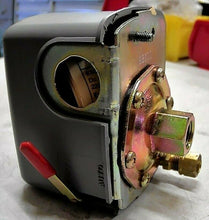 Load image into Gallery viewer, SCHNEIDER SQUARE D 9013FHG2J27M1X PRESSURE SWITCH 575VAC 1HP 100PSI 690kPa *FS*