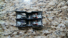 Load image into Gallery viewer, FERRAZ SHAWMUT 30322R FUSE BLOCK - FREE SHIPPING