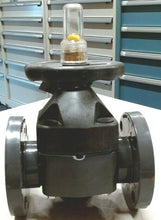 Load image into Gallery viewer, ITT WEIR 2-2436-TM-963-SSBOLT:Y DIA-FLO DIAPHRAM VALVE SOLID PVC 2 IN *FREE SHIP