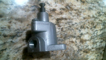 Load image into Gallery viewer, MEAD V-1 SINGLE ACTING AIR CLAMP 1" BORE 11/16" STROKE -FREE SHIPPING