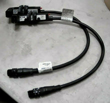 Load image into Gallery viewer, EATON CUTLER HAMMER 14151RD04 SER A1/PRISM PHOTOELECTRIC SENSOR 10"POLORIZED *FS