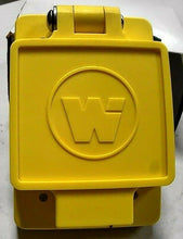 Load image into Gallery viewer, WOODHEAD MOLEX 1301550109 CAT#8703 WEATHERPROOF RECEPTACLE COVER SIZE B *FR SHIP