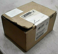 Load image into Gallery viewer, PHOENIX CONTACT D-32825 MOTOMAN I/O DISTRIBUTION MODULE (FL SWITCH SFN 8TX) *FS*