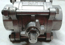 Load image into Gallery viewer, 1-1/2" CF8M THREADED NPT STAINLESS STEEL BALL VALVE 1000 WOG *FREE SHIPPING*