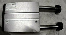 Load image into Gallery viewer, PARKER SCHRADER BELLOWS P5T-C040SHFE100 SHORT STROKE THRUSTER 145PSI *FREE SHIP*