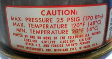Load image into Gallery viewer, DWYER 3003-C PHOTOHELIC PRESSURE SWITCH/GAGE SERIES 3000 MAX PRESSURE 25PSIG *FS