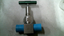 Load image into Gallery viewer, SWAGELOK SS-BN8VCR8 BELLOWS SEALED VALVE 1/2" MALE VCR GASKET FACE SEAL-FREESHIP