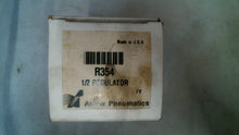 Load image into Gallery viewer, ARROW PNEUMATICS R354 1/2" NPT REGULATOR 125 RANGE 300PSI -FREE SHIPPING