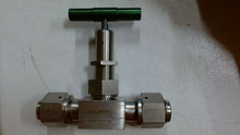 Load image into Gallery viewer, SWAGELOK SS-8BK-V19 BELLOWS SEALED VALVE GSKT 1/2" FEMALE VCR FACE PCTFE STEMTIP