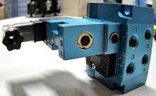 Load image into Gallery viewer, MAC VALVES 45A-LAD-DACJ-2KD PNEU SOLENOID VALVE 4 WAY 20-80PSI 1/8IN NPT *FR SH
