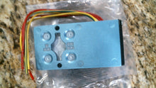 Load image into Gallery viewer, MAC VALUE 6300D-311 SOLENOID DIRECT VALVE 4WAY 3 POSITION 1/4"NPT -FREE SHIPPING