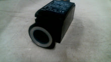 Load image into Gallery viewer, TELEMECANIQUE SCHNEIDER ELECTRIC XCK-P110H7 LIMIT SWITCH -FREE SHIPPING
