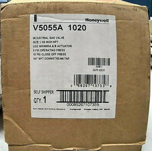 Load image into Gallery viewer, HONEYWELL V5055A 1020 INDUSTRIAL GAS VALVE W/ SAFETY SHUT OFF 1-1/2"NPT 5PSI *FS
