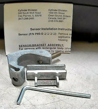 Load image into Gallery viewer, LOT/4 PARKER SCHRADER BELLOWS P8S-TMAOX / P8S-TMA0X SWITCH BRACKET (2028750) *FS