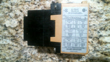 Load image into Gallery viewer, ALLEN BRADLEY 700-PK400A2 MASTER CONTROL AC RELAY TYPE PK SER.B -FREE SHIPPING