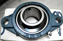 Load image into Gallery viewer, AMI BEARINGS UCFL207-22 FLANGE-MOUNT BALL BEARING UNIT 1.3750 IN BORE *FREE SHIP