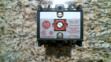 Load image into Gallery viewer, ALLEN BRADLEY 700-PK400A2 MASTER CONTROL AC RELAY TYPE PK SER.B -FREE SHIPPING