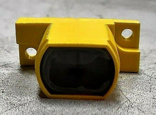 Load image into Gallery viewer, BANNER ENGINEERING UC-300EPD 27504 MINI-BEAM REPLACEMENT LENS ASSEMBLY *FRSHIP*