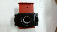 Load image into Gallery viewer, PARKER PS756P PNEUMATIC LOCKOUT VALVE PORT SIZE 3/8" NPT 250PSI -FREE SHIPPING