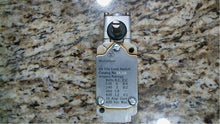 Load image into Gallery viewer, WESTINGHOUSE RRLAA2 RR LIMIT SWITCH 2606D96G03 - FREE SHIPPING