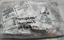 Load image into Gallery viewer, TROMPETER ELECTRONICS 14949 TERMINAL CONNECTOR RF/COAXIAL STRAIGHT 82.5OHM *FRSH