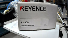 Load image into Gallery viewer, KEYENCE IL-300 LASER SENSOR CLASS 2 LASER PRODUCT *FREE SHIPPING*