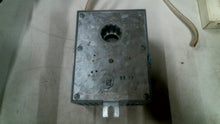 Load image into Gallery viewer, JOHNSON CONTROLS METASYS DPT-2000-2 CONTROLLER TRANSMITTER -FREE SHIPPING
