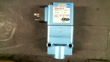 Load image into Gallery viewer, MAC VALVE 225B-781JC SOLENOID VALVE 24VDC 24W 150PSI -FREE SHIPPING