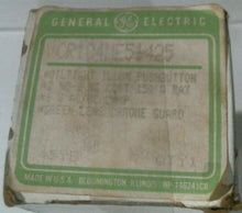 Load image into Gallery viewer, GE CR104ME51425 OILTIGHT PUSHBUTTON GREEN LENS CHROME GUARD 150V -FREE SHIPPING