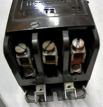 Load image into Gallery viewer, HONEYWELL TRADELINE R8214 G 1157 CONTACTOR LESS COIL 40A 3P -FREE SHIPPING